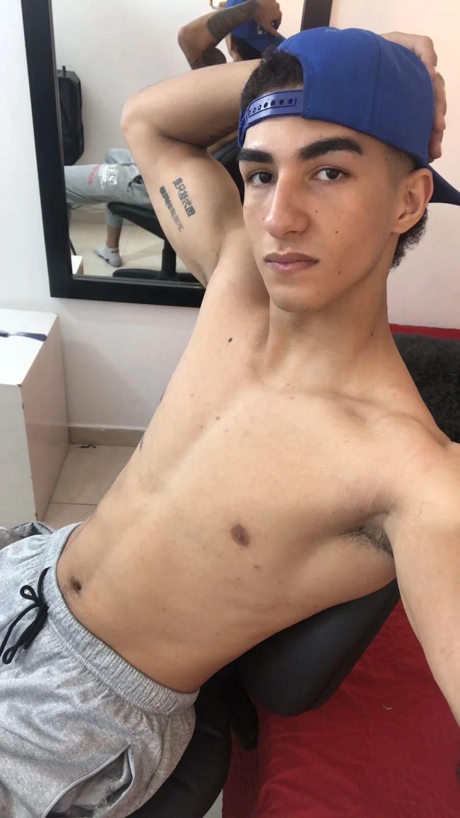 GoldenDesireX_さんのトレンドな 2841枚の写真