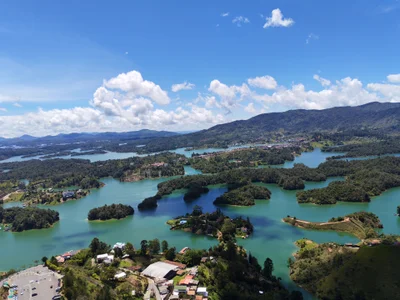 GUATAPÉ - MEDELLÍN de Karolina_1 Foto 9