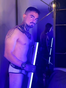 Dallas_Whitee Public Foto 5