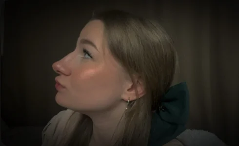 ShawanaCronenberg green bow 사진