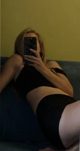 Lana_Heels Public Pic