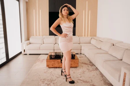 AdrianaHarlow The girl with the beautiful eyes Foto 4