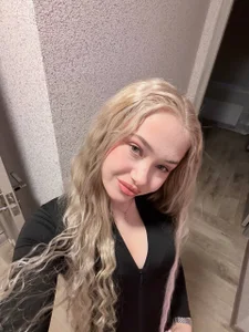 Lina_Banks Curly girly 圖片 4