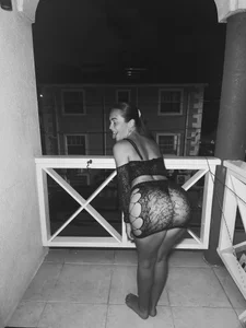 MadameLuxeUkx's 🍑🍑 Sex Photo 1