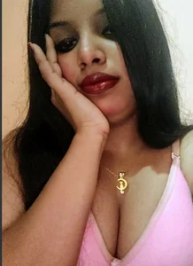 Sexy_Aaradhya Public Foto 8