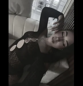 LunaGates sexy black and white Pic 3