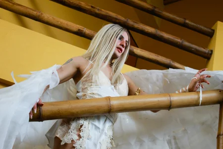 LukaCastilloのGoddessの枚の写真