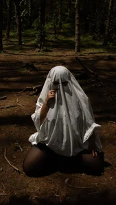 JulianaCastillo: Sexy Ghost ( 6 фото)