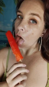 KellyKendricks Popsicle Pic 3
