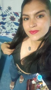💋.