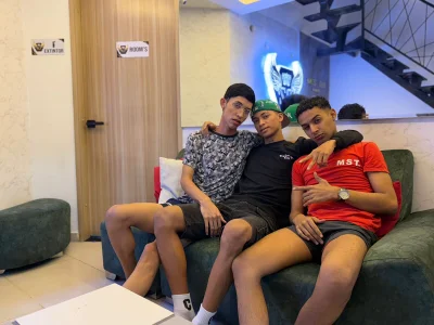 GOLD_BOYS Public Poză 4