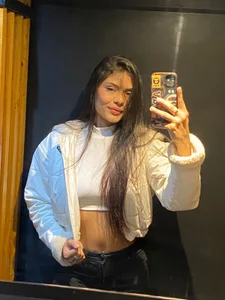 Issa_Lux Public Pic