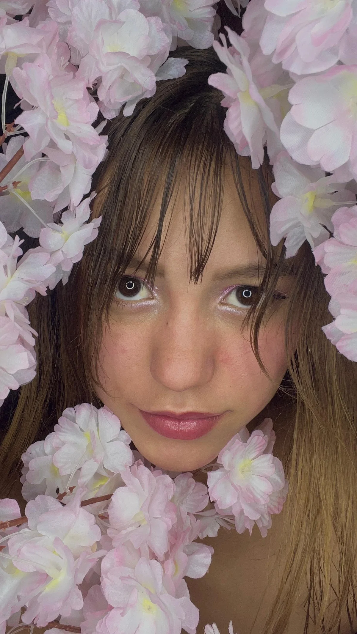 Трендове зображення  8566 Manson_and_Zoe