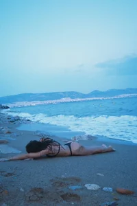 PaigePrado sea! Pic 4
