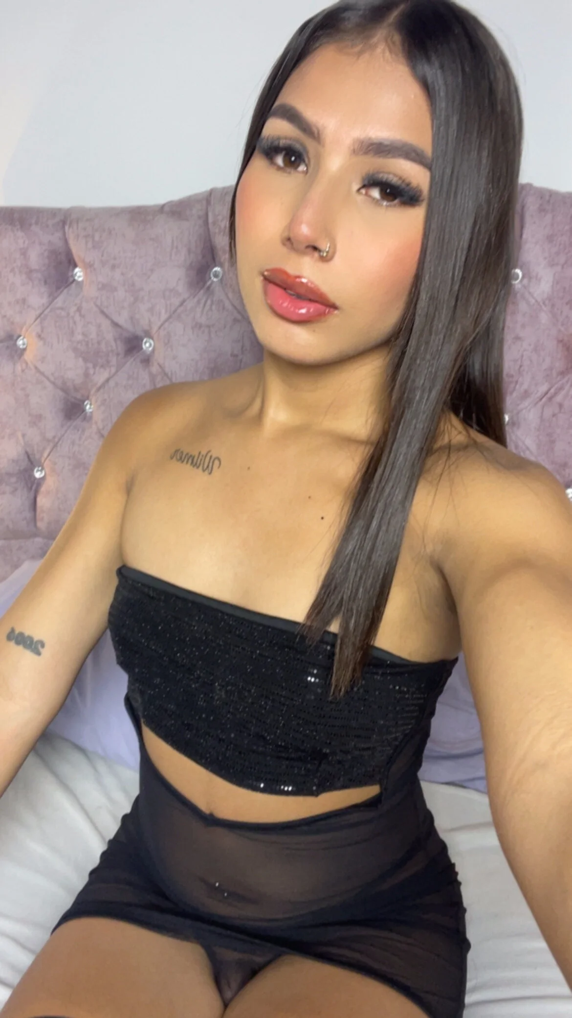 Foto  8603 de Ruby_Rouge_ – em alta