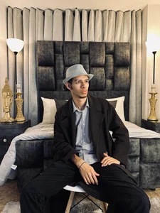 TomyMosterCock Public Bilde 7