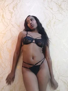 Kelly_Swiftのme im blackの 6枚の写真