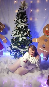 MaylinRosse_ “Snow Angel and Desire” Pic 4