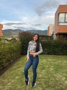 Kloe_00 Public  2টি ছবি