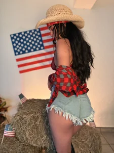 Xiomara_vega 🤠✨ My favorite look to celebrate the 4th of July 🇺🇸 Pic