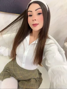 Heraa_Piett Public Pic 5