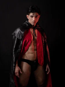 ArturoCardona_ vampiro Horny - {count, plural, one {תמונה אחת} two {שתי תמונות} many {# תמונות} other {# תמונות}}