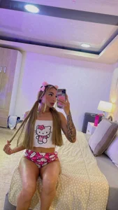 princesssammy2 💚 টি ছবি