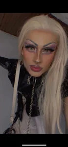 DeMoniica Public зображення 2