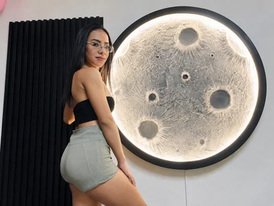 honny_23 moon 🌚 Pic