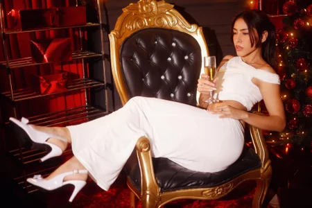 ValkaGrecco Naughty Christmas: Unwrap me gently 🎁 Bilde 5