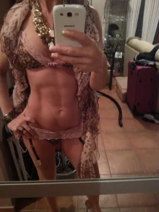 Public de Divinna  5 photos