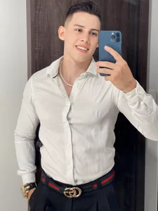 Muscle_King_CumのELEGANTの 3枚の写真