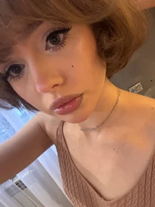 lil_glow Public Pic 3