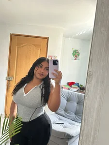 Sashaa_fiercee I'll be on my own now—I hope you'll support me.❤️‍🔥 - {count, plural, one {תמונה אחת} two {שתי תמונות} many {# תמונות} other {# תמונות}}