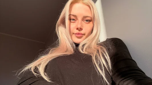 Lilith_The_Angel Public  2 снимка