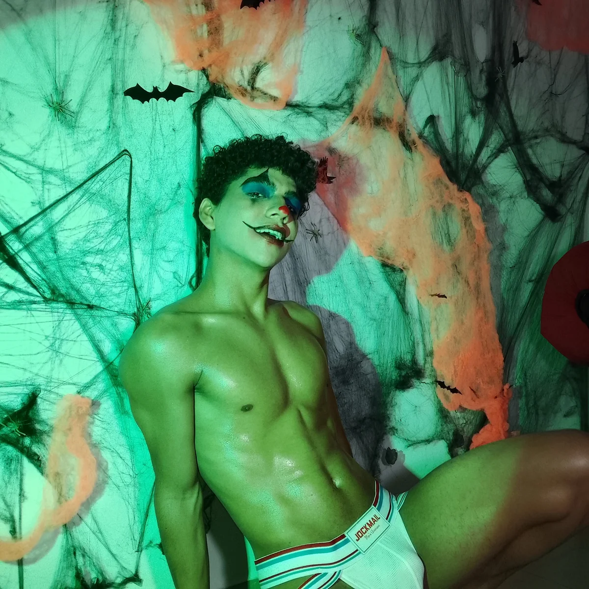 Maximiliano_Young adlı kullanıcının viral fotoğrafları:  7298