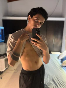 Aaron_Hopper Friend  4. fénykép