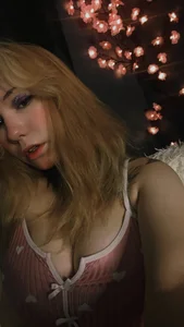 Blonde Energy 💛 de RenVixen  5 Imagens