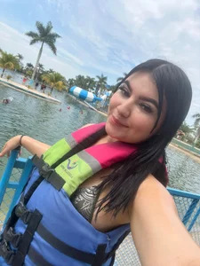 MiaaFarrel I rested, recharged, and filled up on good energy these past few days 😌✨ Today I’m back with more l Immagine  2