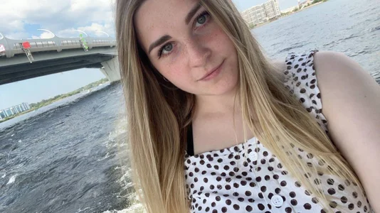 LoriPeterson Public Pic 3