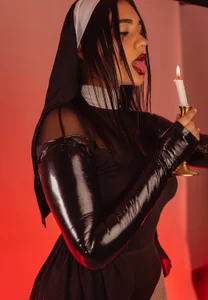 noa_moon trick or treat? 🎃 Pic 5