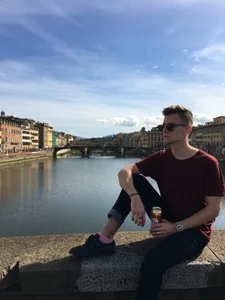 ETHAN_MOORE Public Pic 4