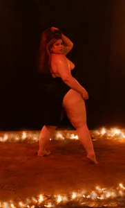 EYMI_TOMSOM Eymi on Fire🔥💥 Foto 4