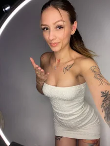 millie_byers Feel beauty ❤️‍🔥 Fotka