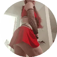 SexyRed247365 Public Pic 3