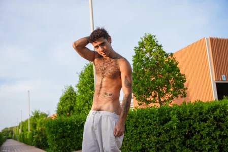 Seaboy_ Hot hairy  3টি ছবি