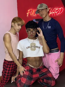 AVENGER_GUYS1 Public Billede 4