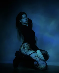 Karalins Neon muse Pic 5