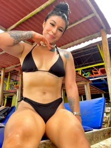 Isabella_Collen_v Public Pic 8