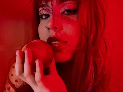 Dalila_Sky Do you like how red looks? Billede 9